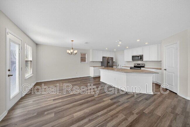 Building Photo - 11234 Amberina