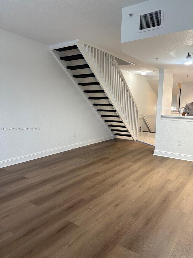 Building Photo - 751 SW 148th Ave