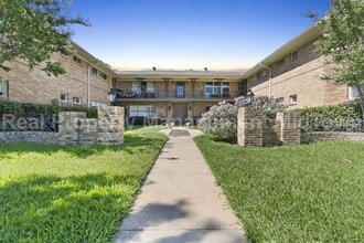 Building Photo - Live Elevated in the Heart of Viridian – S...