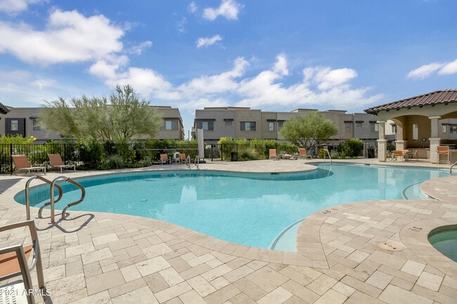 Building Photo - 7358 E Casitas Del Rio Dr