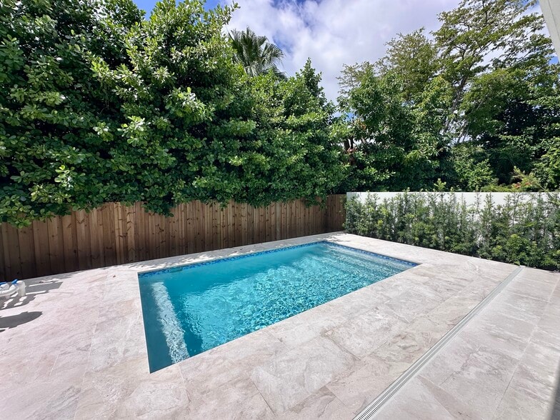 Building Photo - 8410 SW 65th Ave