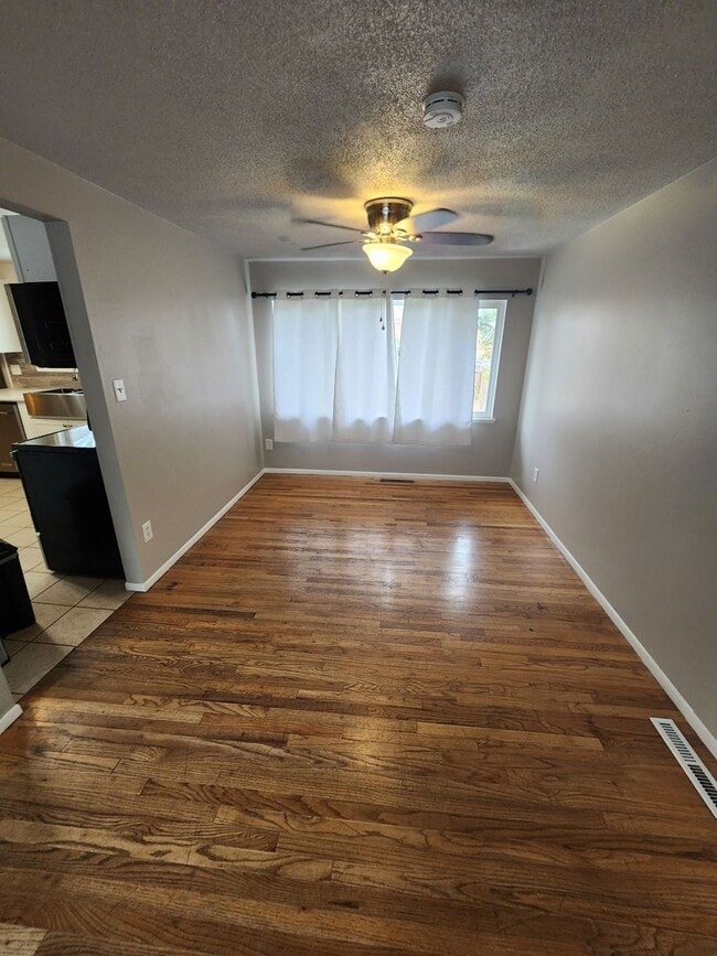 Building Photo - Wonderful Home