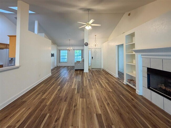 Building Photo - 9232 NW 17th Pl