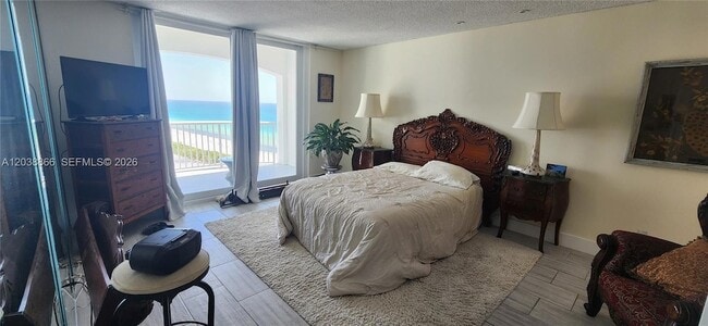 Building Photo - 5401 Collins Ave