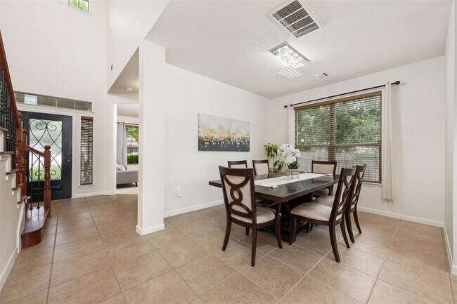 Building Photo - 112 Bearing Cove