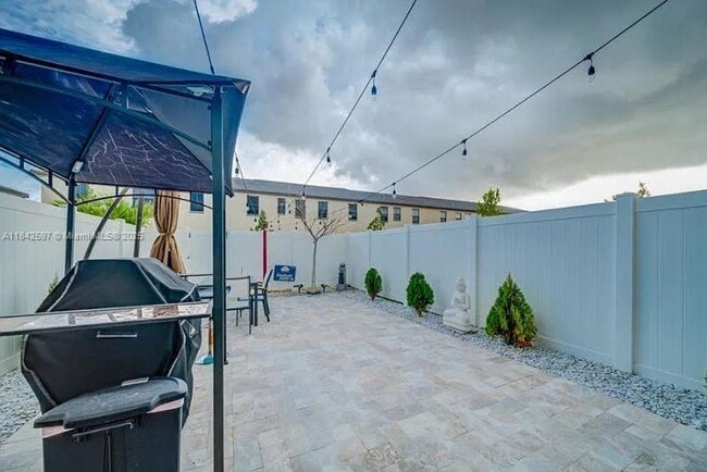 Building Photo - 3371 W 106th Terrace