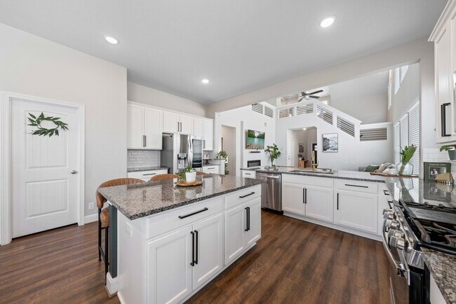 Building Photo - Spacious 4-Bed Oasis with Pool Access & Modern Upgrades in New Braunfels