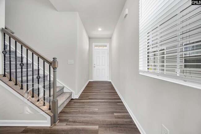 Building Photo - 519 Marcus Wy