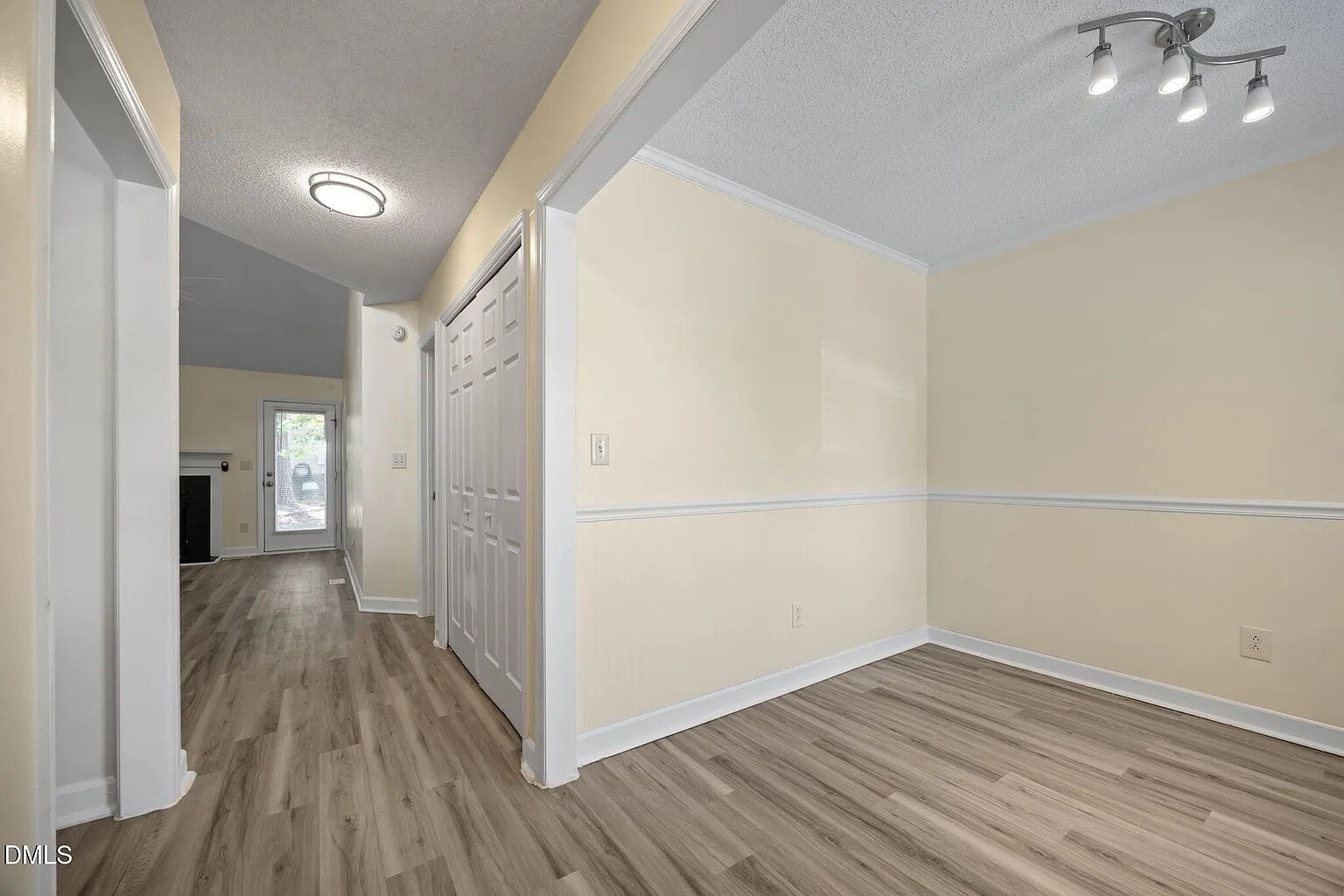 Building Photo - Room in Townhome on Oakland Hills Way
