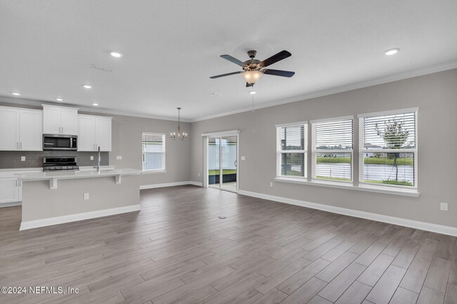 Building Photo - 660 Narvarez Ave