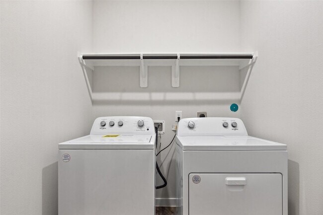 Building Photo - 30223 Fledged Wing Dr