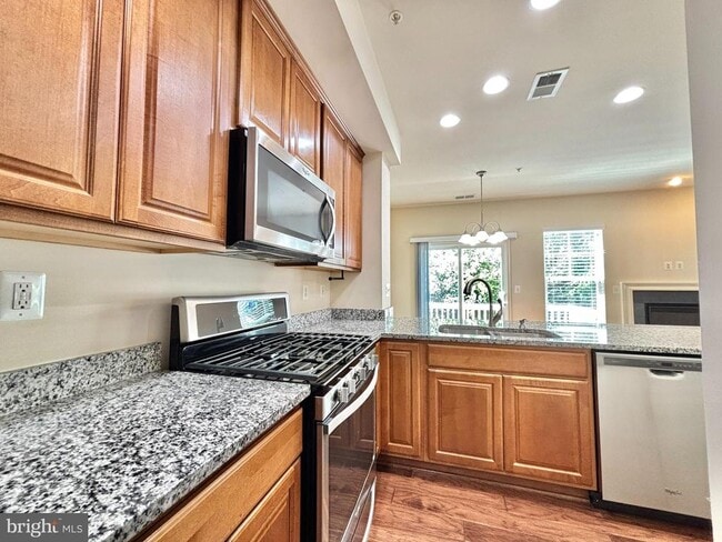 Building Photo - 1599 Renate Dr