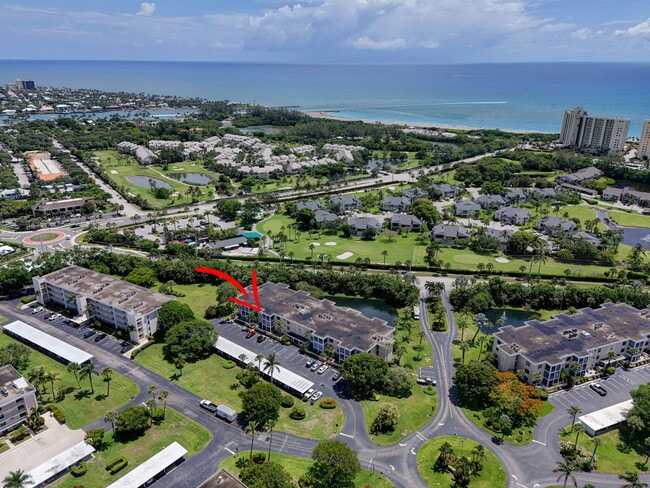 Building Photo - 300 N Hwy A1A