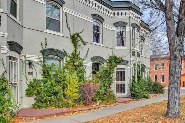Building Photo - Architecturally Stunning Curtis Park Townhome With Historic Charm