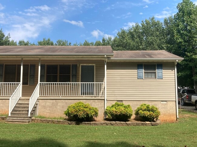 Primary Photo - 267 Utility Rd