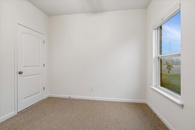 Building Photo - 4786 Barrett Oaks Dr