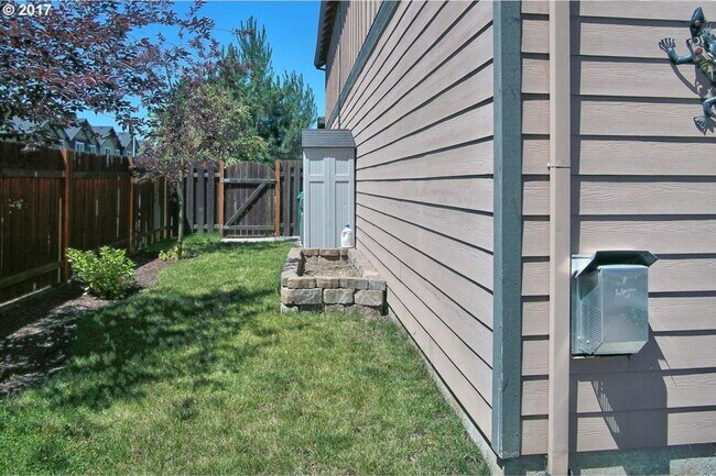 Building Photo - 11218 SE Adamson Ct