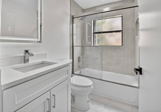 Building Photo - 9581 El Clair Ranch Rd