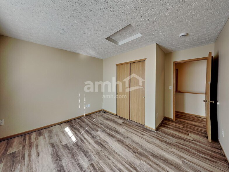 Building Photo - 7802 Jefferson Run