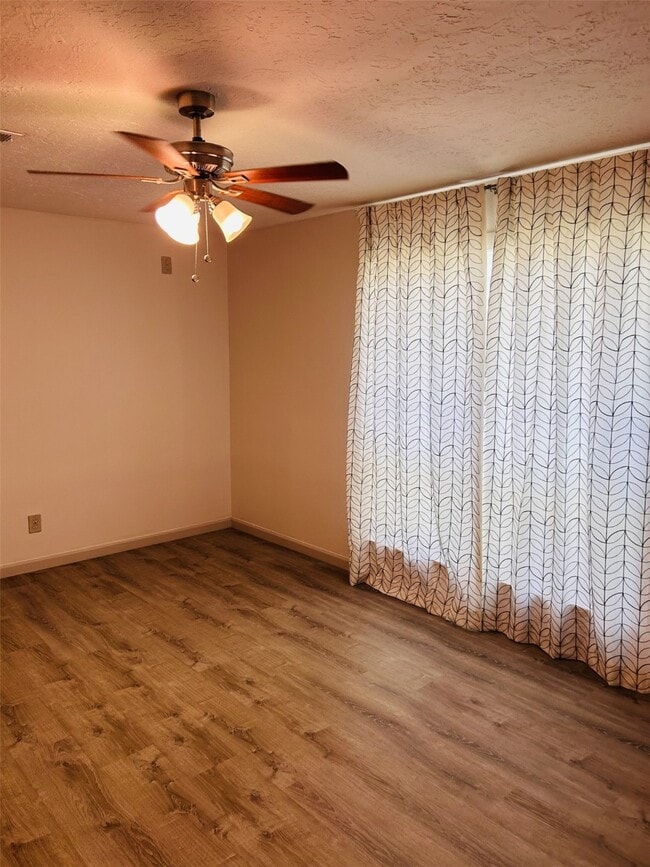 Building Photo - 31 Back Bay Cir