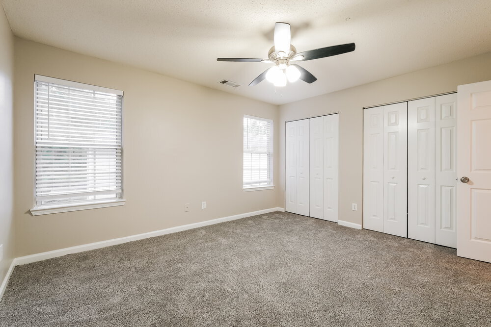 Building Photo - 1013 St Augustine Pkwy