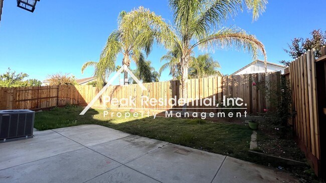 Building Photo - Wonderful Elk Grove 3bd/2ba Home with 2 Car Garage!