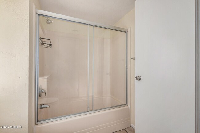 Building Photo - 16021 N 25th Dr