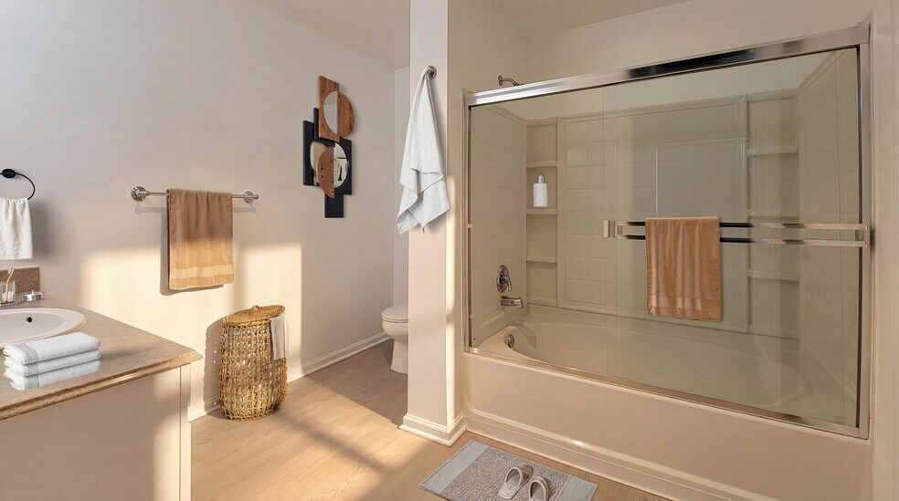 Building Photo - 1730 Colby Ave