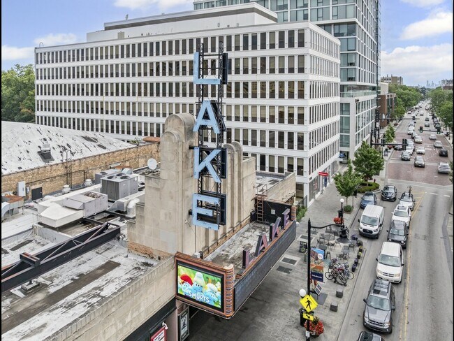 Building Photo - 1036 Lake St