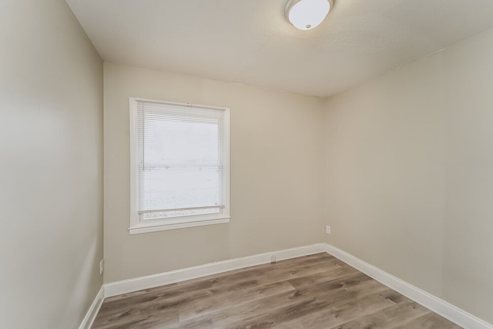 Building Photo - 1100 Bilmark Ave