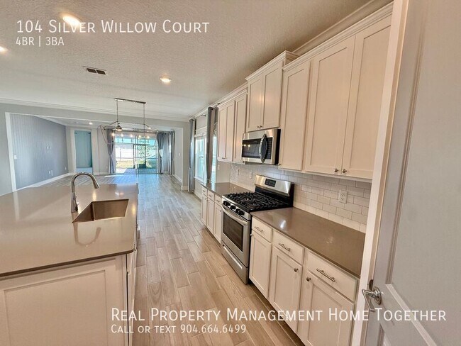 Building Photo - 104 Silver Willow Ct