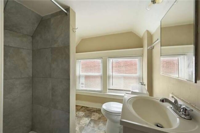 Building Photo - 3815 Baltimore Ave