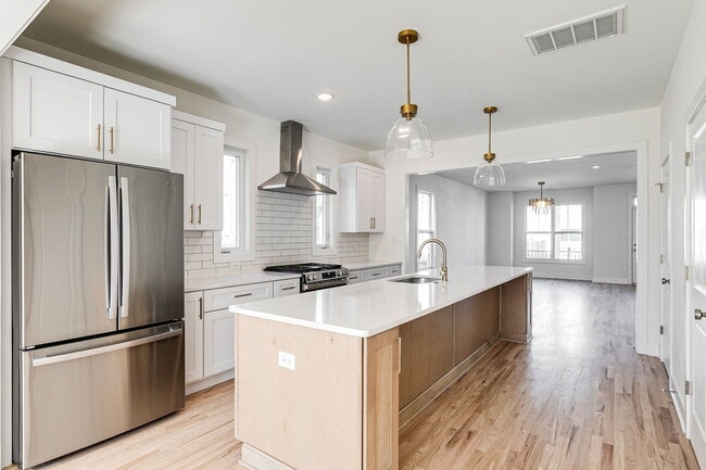 Building Photo - 2224 Perry St