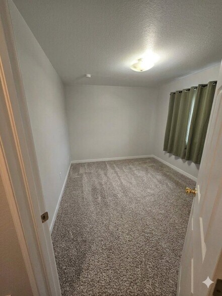 Building Photo - 11609 River Run Cir