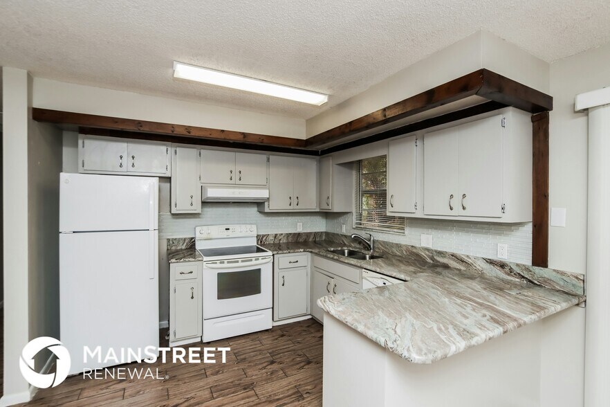 Building Photo - 461 Truvall St SW