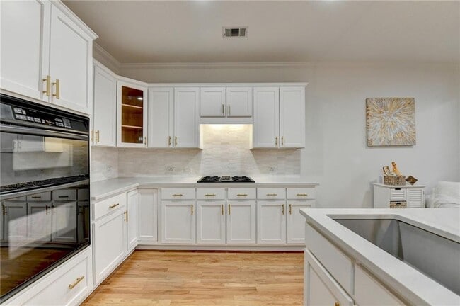 Building Photo - 106 Magnolia Grove