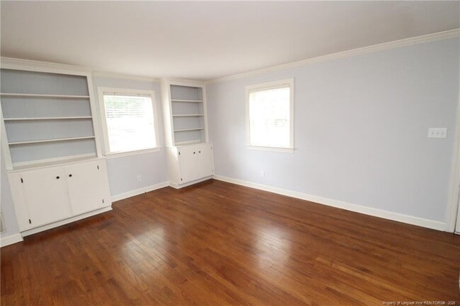 Building Photo - 1000 Nichols Dr
