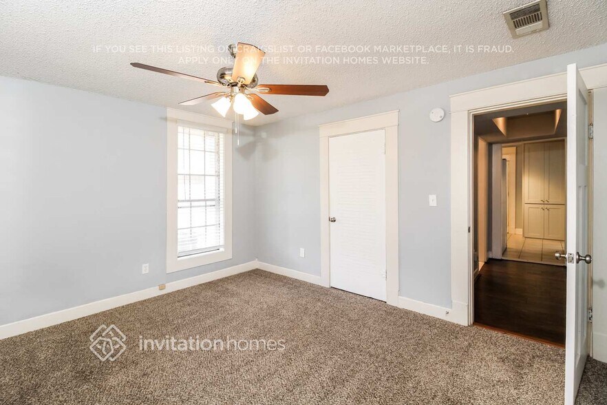 Building Photo - 500 Hill