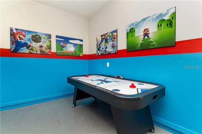 Building Photo - 8923 Zurich Ln