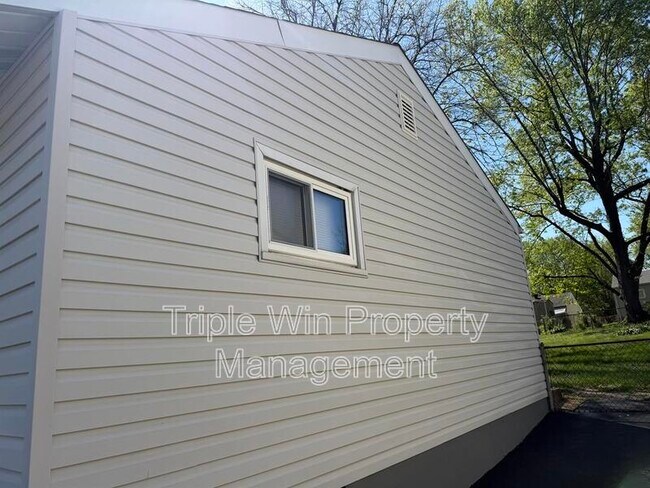 Building Photo - 24 Barto Dr