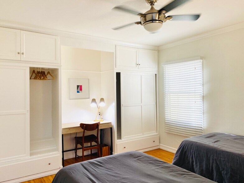 Bedroom 2 - 1286 Devon Ave