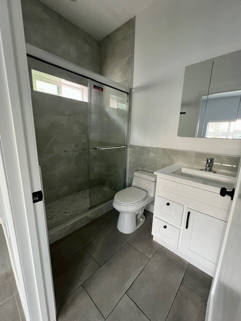 Building Photo - 1040 Ruberta Ave