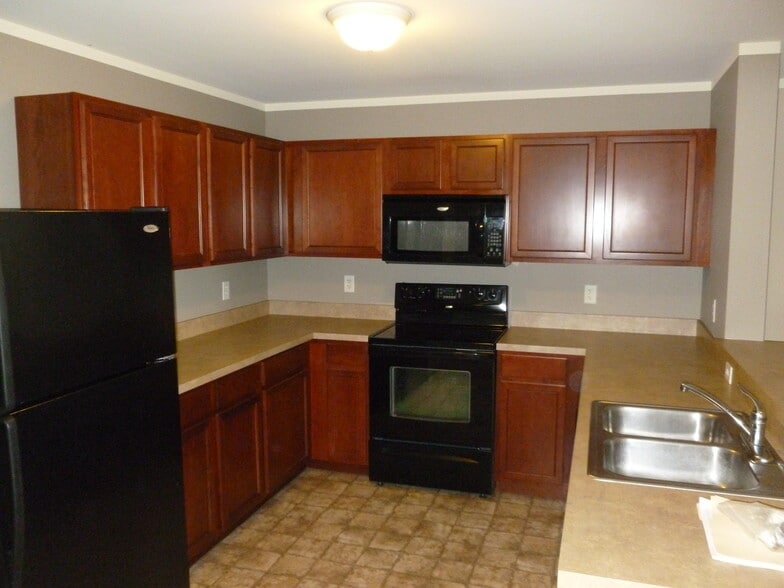 Building Photo - 236 Bertram Dr