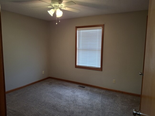 Building Photo - 465 Cornerstone Ave