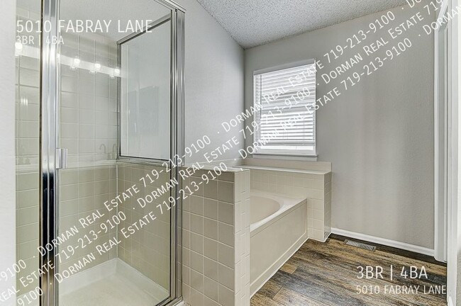 Building Photo - 5010 Fabray Ln