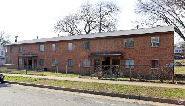 Building Photo - Beverly Apartments
