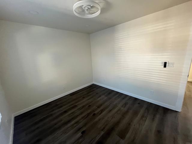 Building Photo - 2110 L Ave