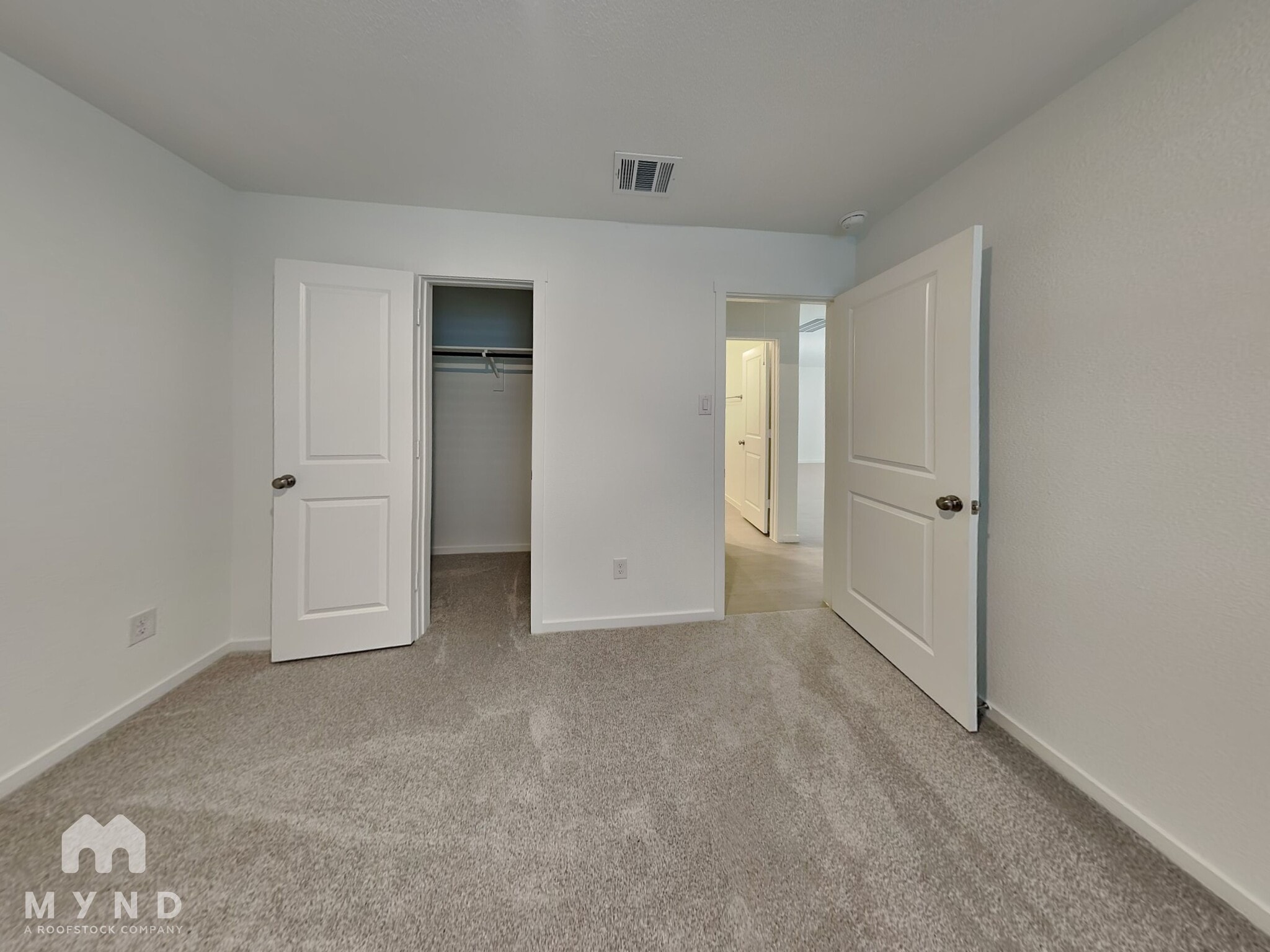 Building Photo - 2057 Belgian Dr