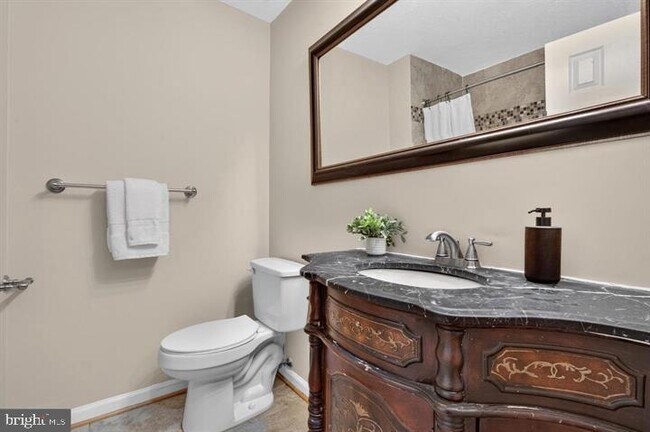 Building Photo - 3609 Buckeye Ct