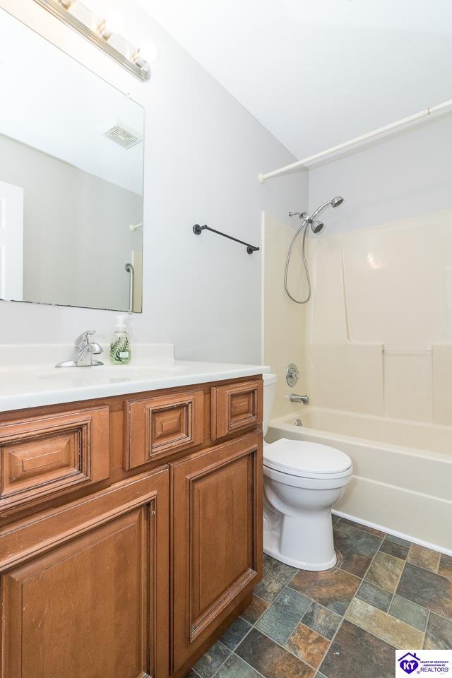 Building Photo - 214 Eagle Way